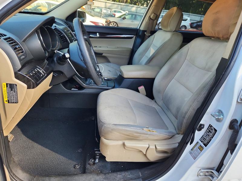 Photo 7 from auction – 2011 KIA SORENTO with VIN 5XYKT3A17BG161841
