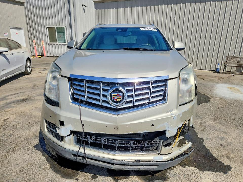 Снимка 5 от търг – 2015 CADILLAC SRX с VIN 3GYFNBE34FS584635