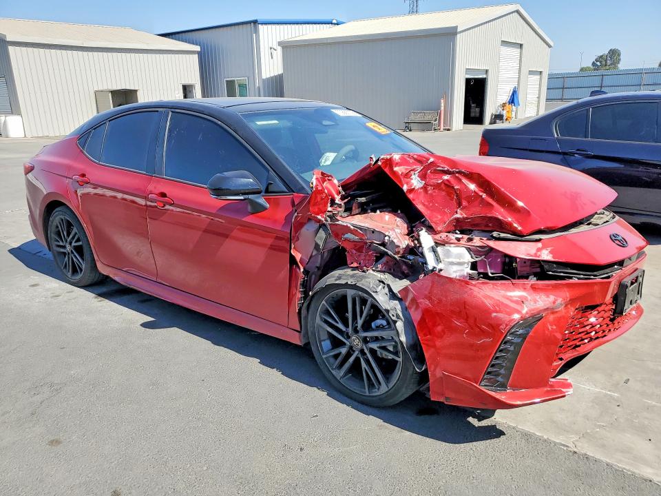 Foto 4 de la subasta – 2025 TOYOTA CAMRY con VIN 4T1DAACK9SU132683