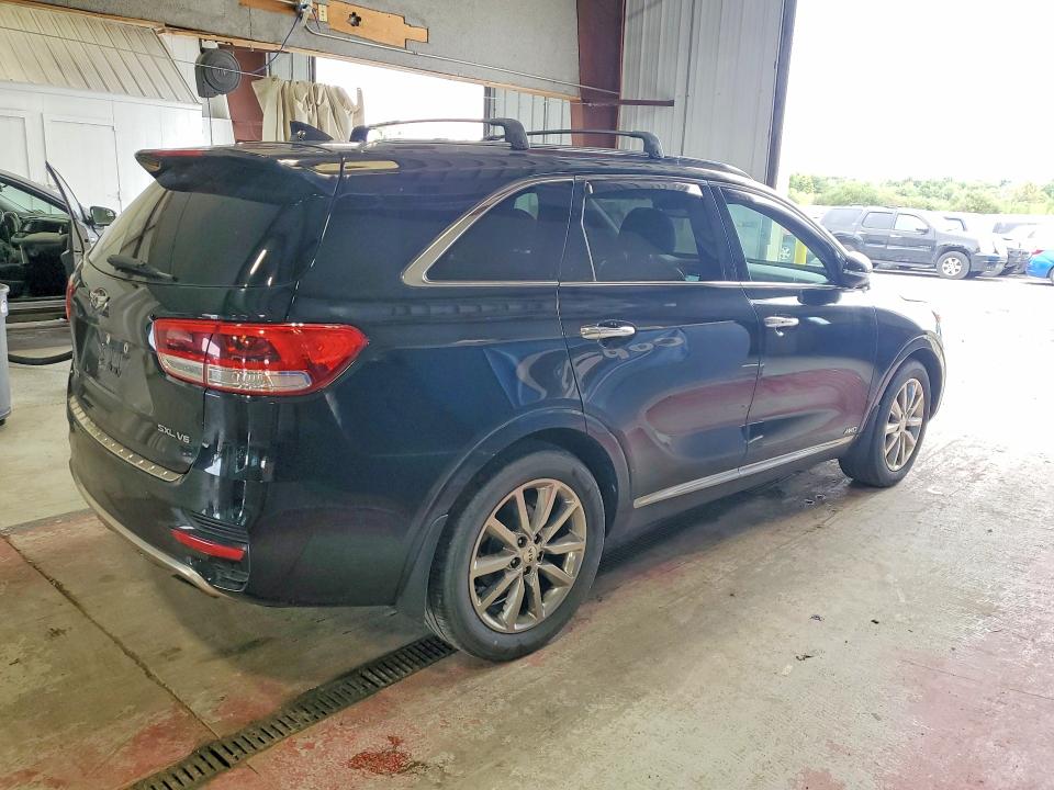 Photo 3 from auction – 2018 KIA SORENTO with VIN 5XYPKDA59JG369316