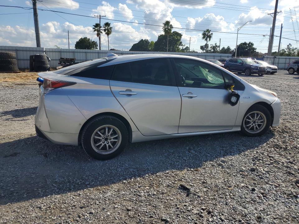 Photo 3 from auction – 2017 TOYOTA PRIUS with VIN JTDKBRFU2H3045064