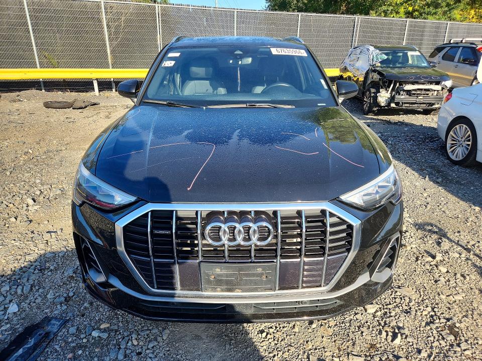 Снимка 5 от търг – 2022 AUDI Q3 с VIN WA1DECF32N1065143