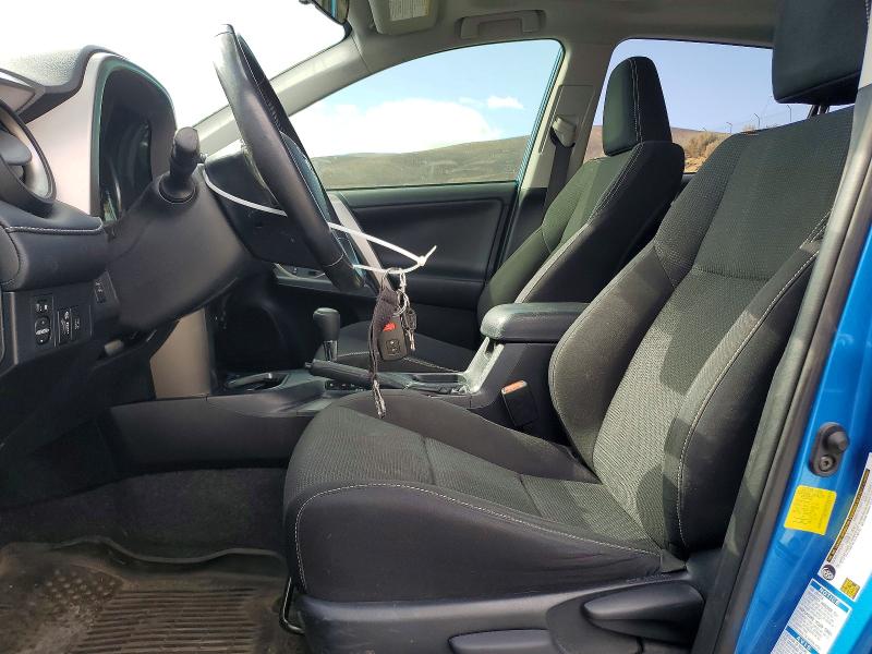 Photo 7 from auction – 2018 TOYOTA RAV4 with VIN JTMRFREV1JJ747410