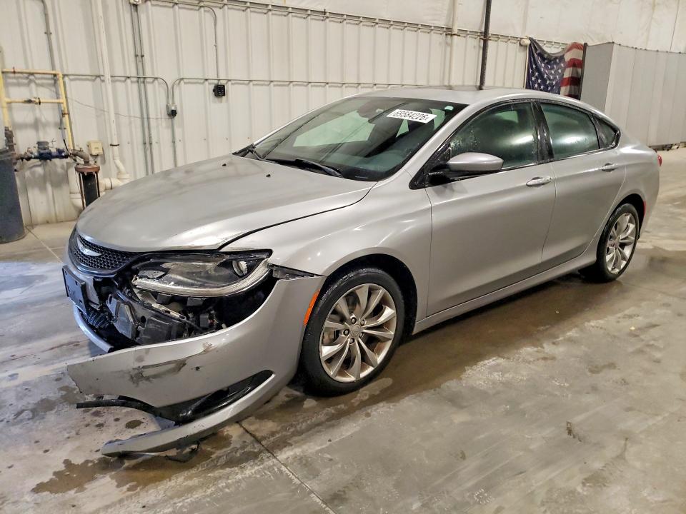 CHRYSLER 200 2015 с VIN 1C3CCCDG3FN686791 - Фото с аукциона