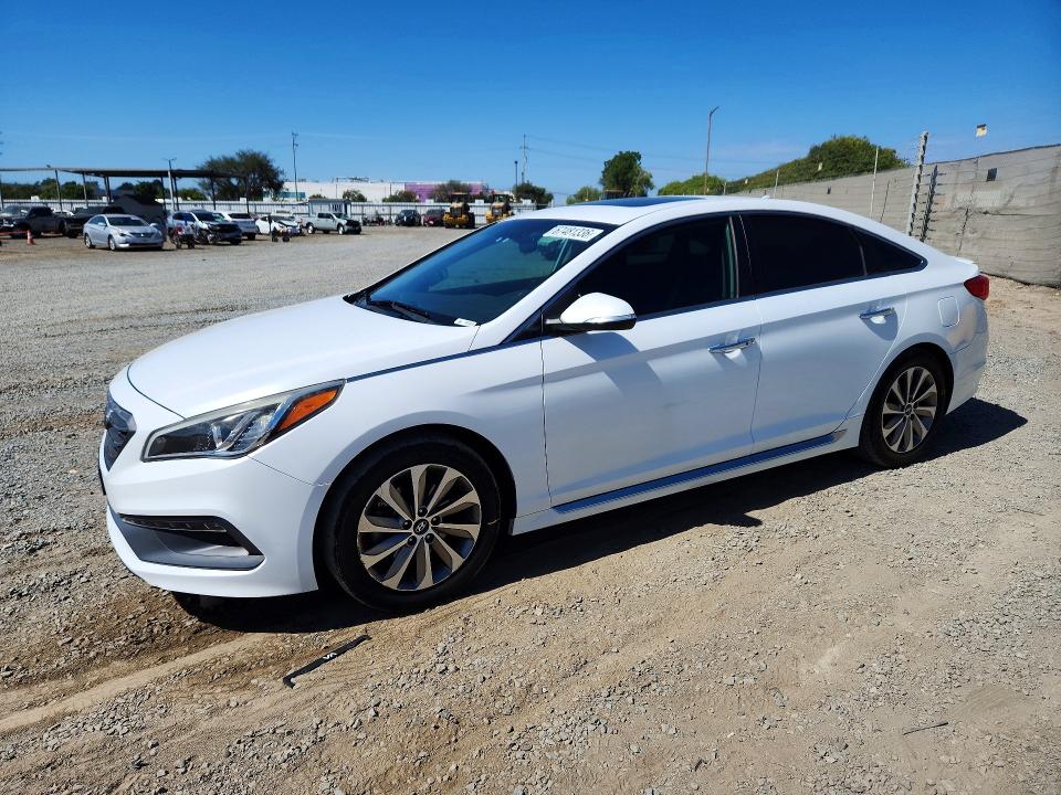 HYUNDAI SONATA 2016 with VIN 5NPE34AFXGH416903 - Photo from auction