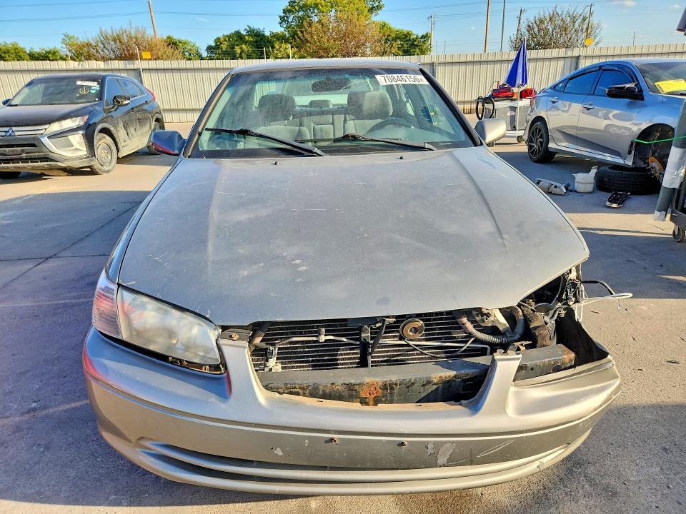 Photo 5 from auction – 2000 TOYOTA CAMRY with VIN 4T1BG22K2YU688520