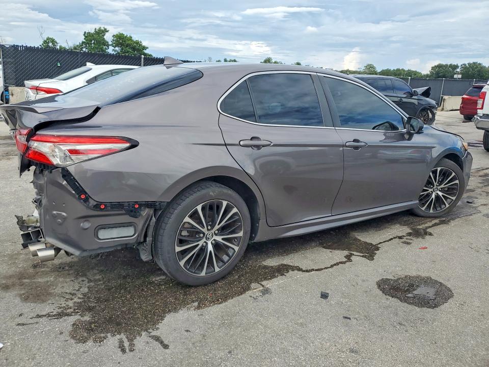 Снимка 3 от търг – 2019 TOYOTA CAMRY с VIN 4T1B11HK1KU271870