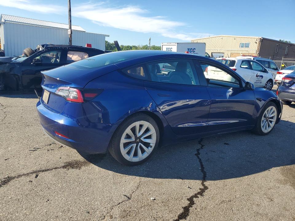 Photo 3 from auction – 2022 TESLA MODEL 3 with VIN 5YJ3E1EA2NF369831