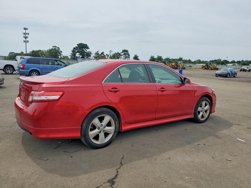 Photo 3 from auction – 2010 TOYOTA CAMRY with VIN 4T1BF3EK4AU526107