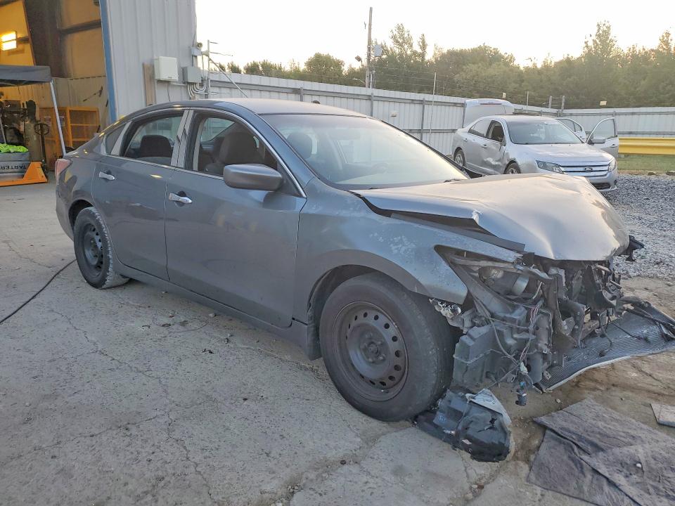 Photo 4 from auction – 2015 NISSAN ALTIMA with VIN 1N4AL3APXFC248049
