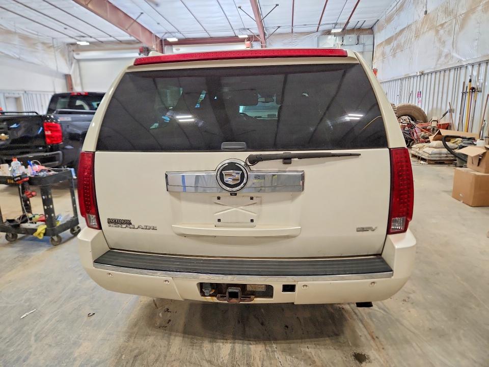 Photo 6 from auction – 2007 CADILLAC ESCALADE with VIN 1GYFK66837R307795