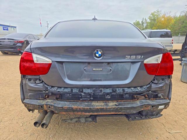 Снимка 6 от търг – 2006 BMW 323 с VIN WBAVB53576KW28264