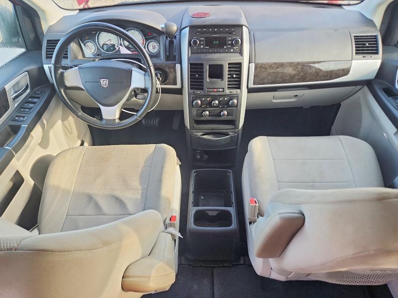 Снимка 8 от търг – 2009 DODGE GRAND CARAVAN с VIN 2D8HN54179R633202