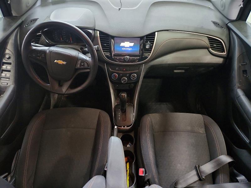 Photo 8 from auction – 2020 CHEVROLET TRAX with VIN 3GNCJKSB0LL266573
