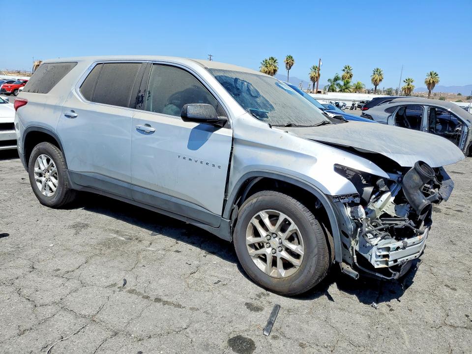 Photo 4 from auction – 2019 CHEVROLET TRAVERSE with VIN 1GNERFKW2KJ240249