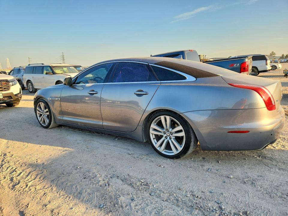 Photo 2 from auction – 2013 JAGUAR XJ with VIN SAJWA1C75D8V38966