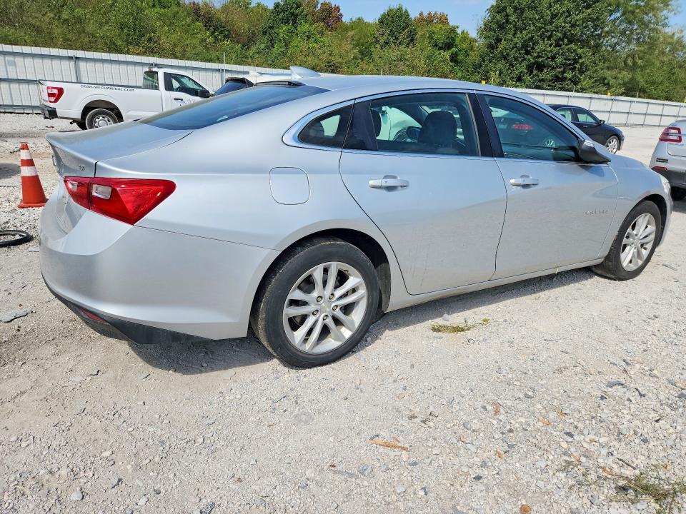 Снимка 3 от търг – 2018 CHEVROLET MALIBU с VIN 1G1ZD5ST0JF201923