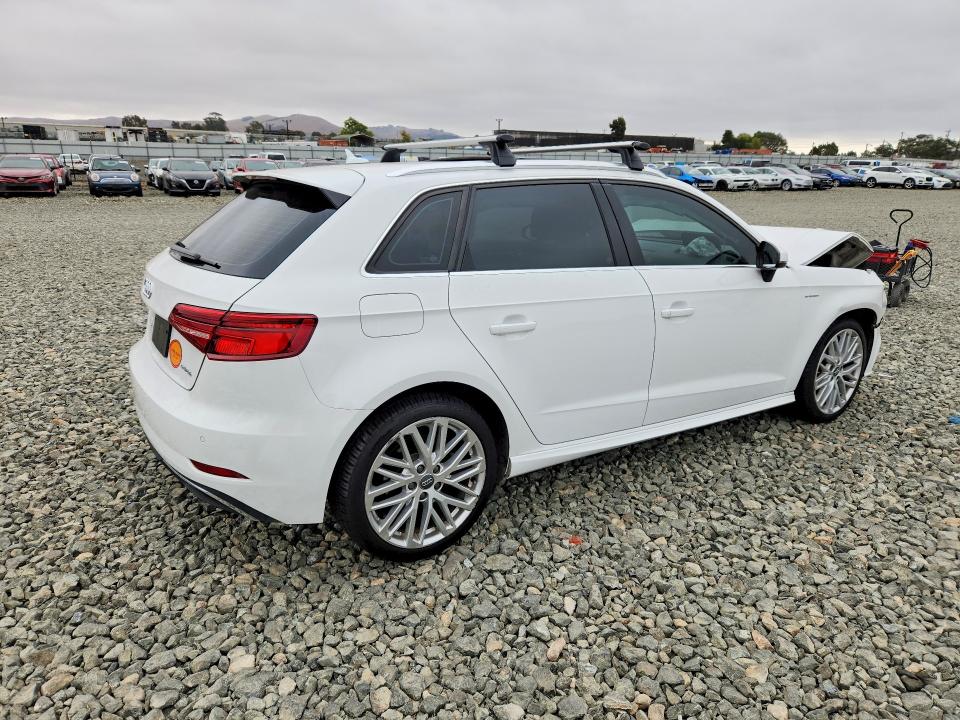 Zdjęcie 3 z aukcji – 2018 AUDI A3 z VIN WAUTPBFF2JA068020