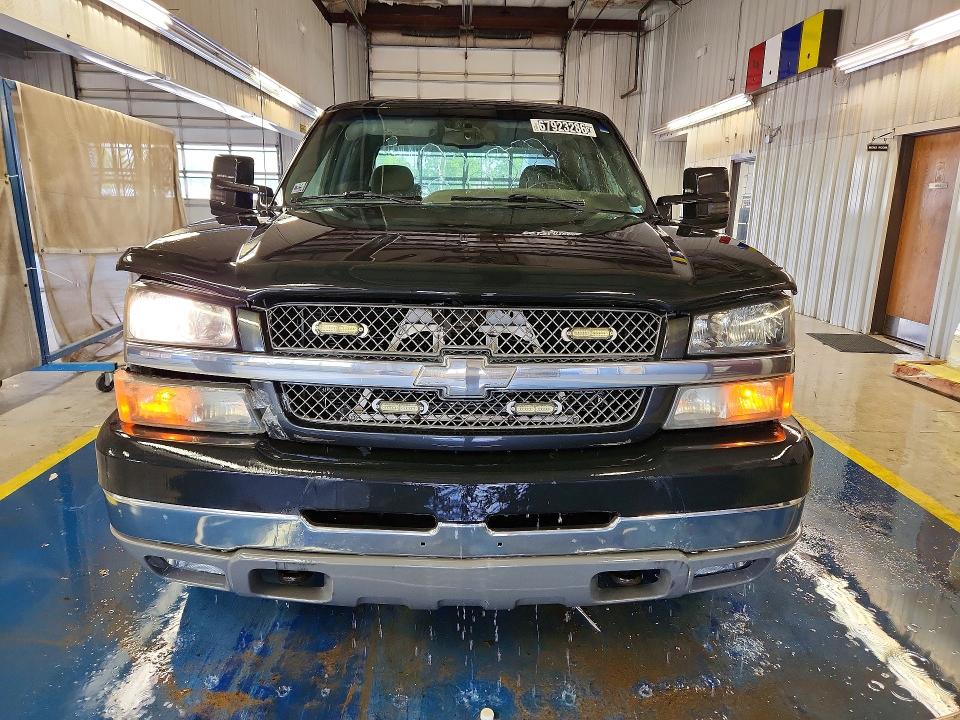 Снимка 5 от търг – 2003 CHEVROLET SILVERADO с VIN 1GCHK23UX3F252508