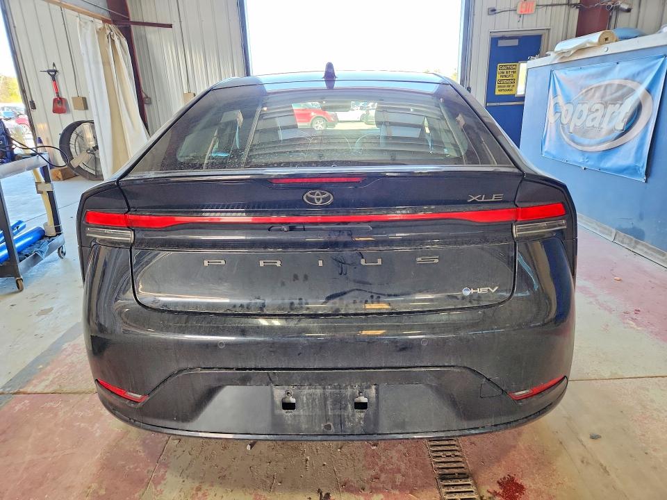 Photo 6 from auction – 2023 TOYOTA PRIUS with VIN JTDADABU2P3006311