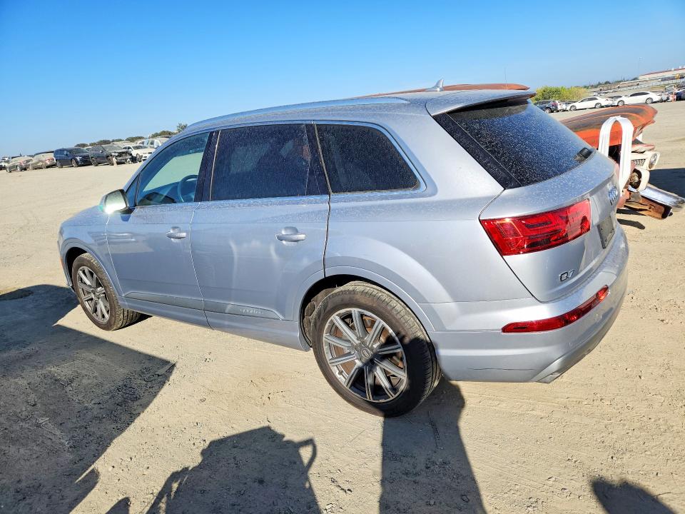 Photo 2 from auction – 2018 AUDI Q7 with VIN WA1LHAF7XJD038646