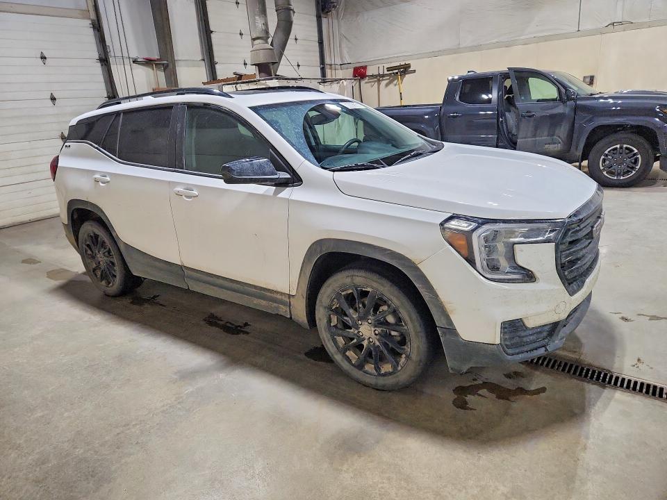 Photo 4 from auction – 2024 GMC TERRAIN with VIN 3GKALTEGXRL382481