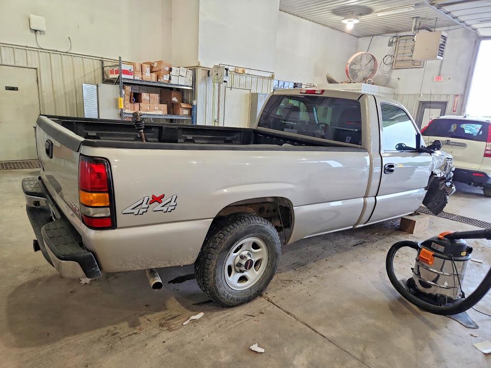 Photo 3 from auction – 2004 GMC NEW SIERRA with VIN 1GTEK14V44Z337137