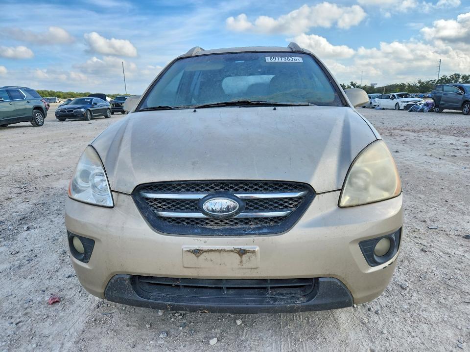 Photo 5 from auction – 2007 KIA RONDO with VIN KNAFG526777089276