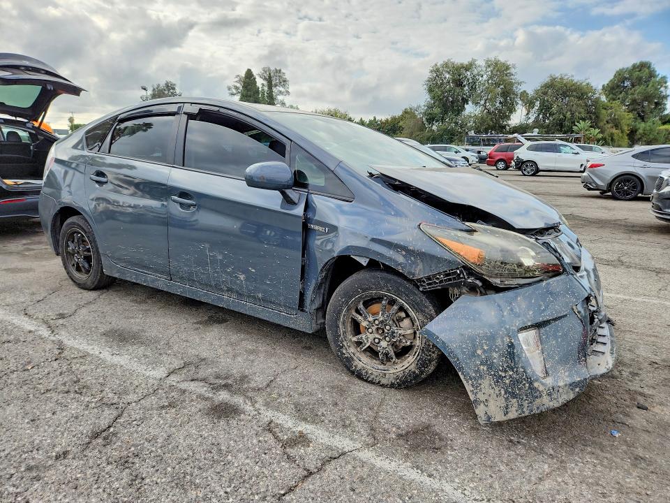 Снимка 4 от търг – 2012 TOYOTA PRIUS с VIN JTDKN3DU4C5391878
