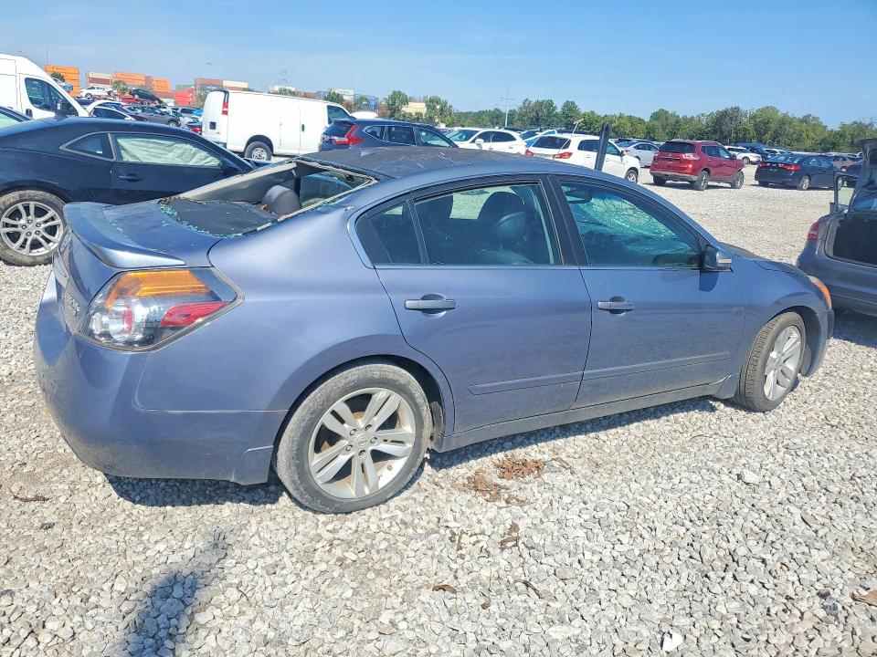 Photo 3 from auction – 2011 NISSAN ALTIMA with VIN 1N4BL2AP3BN421567