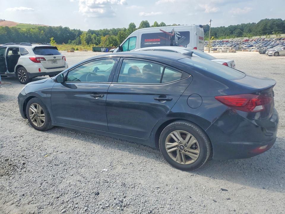 Снимка 2 от търг – 2019 HYUNDAI ELANTRA с VIN 5NPD84LFXKH484136
