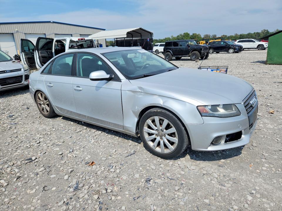 Foto 4 de la subasta – 2010 AUDI A4 con VIN WAUBFAFL0AN031247