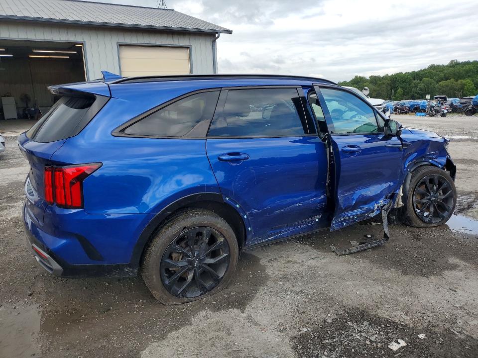 Снимка 3 от търг – 2022 KIA SORENTO с VIN 5XYRKDLFXNG115439
