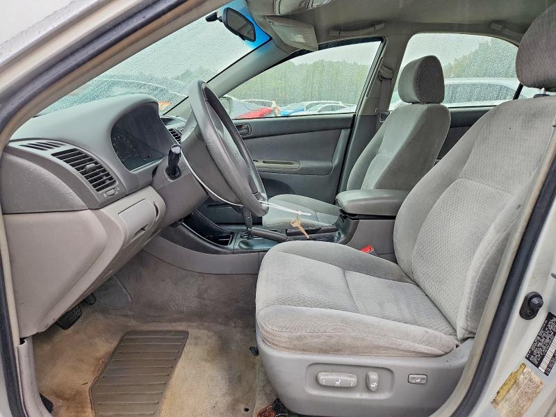 Photo 7 from auction – 2004 TOYOTA CAMRY with VIN 4T1BE32K44U812597
