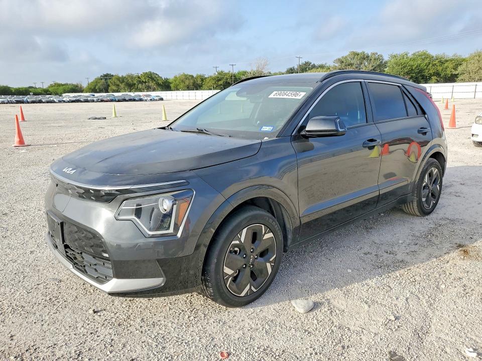 Photo 1 from auction – 2023 KIA NIRO with VIN KNDCR3L10P5045980