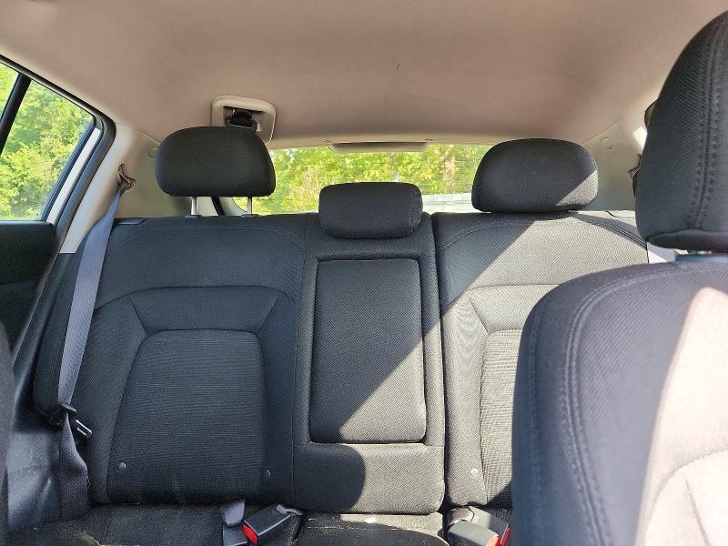 Photo 10 from auction – 2011 KIA SPORTAGE with VIN KNDPBCA29B7163928
