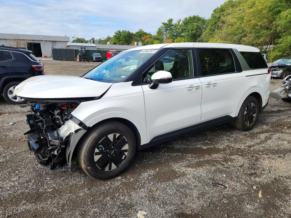 KIA CARNIVAL 2026 con VIN KNDNB5KA9T6158678 - Foto de la subasta