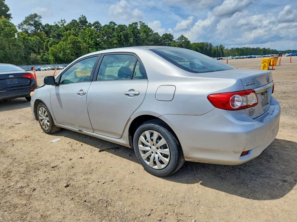 Photo 2 from auction – 2013 TOYOTA COROLLA with VIN 5YFBU4EE0DP172050
