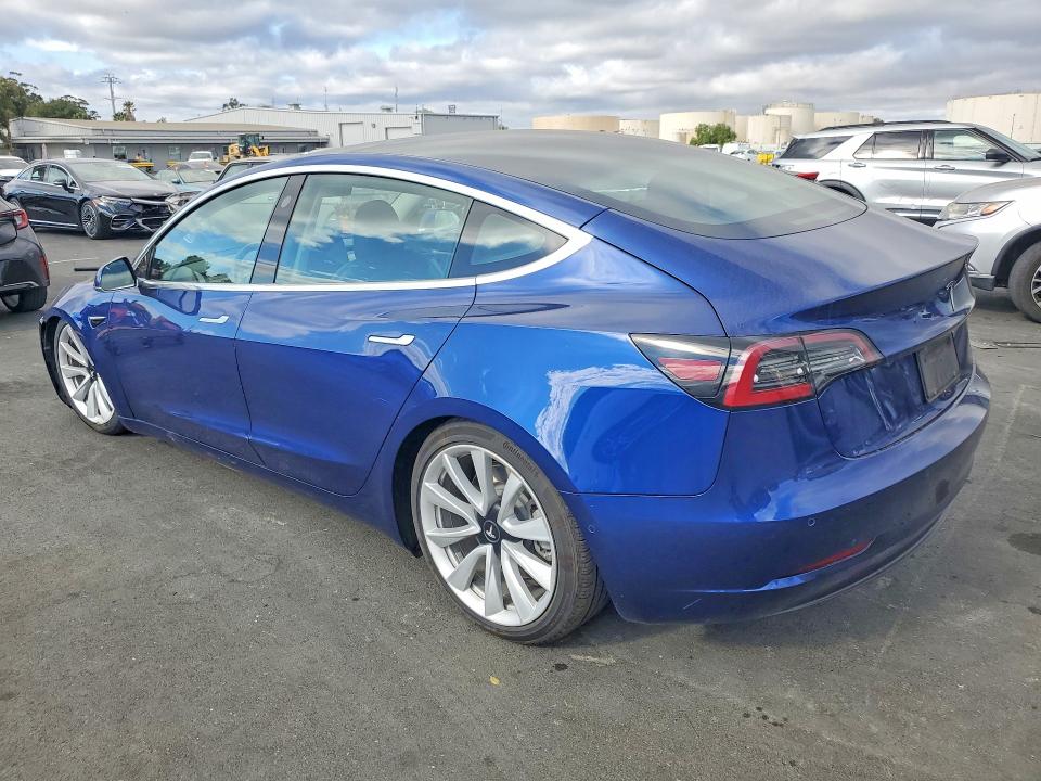 Фото 2 с аукциона – 2020 TESLA MODEL 3 с VIN 5YJ3E1EAXLF708851