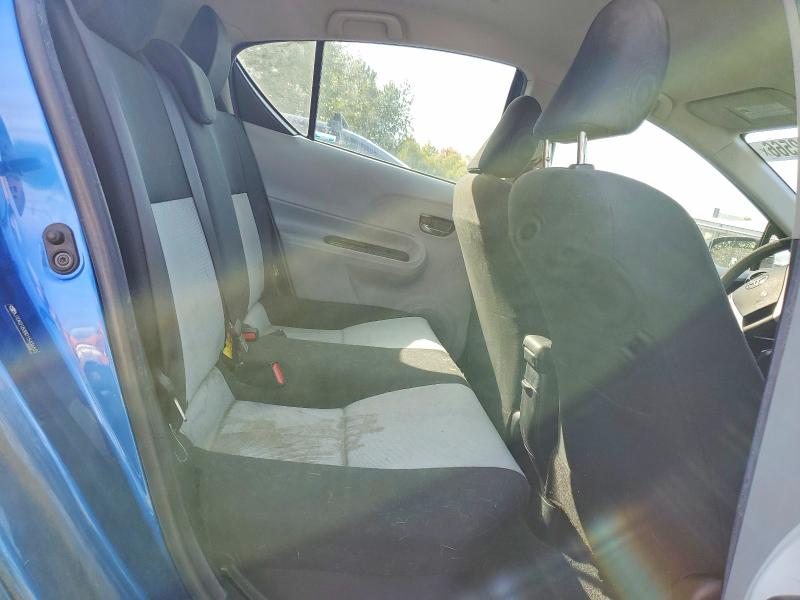 Photo 11 from auction – 2013 TOYOTA PRIUS C with VIN JTDKDTB38D1543652