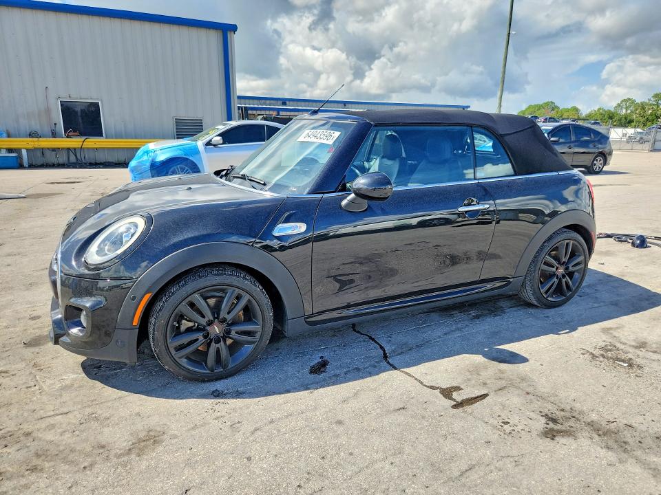 MINI COOPER 2018 with VIN WMWWG9C5XJ3E38896 - Photo from auction
