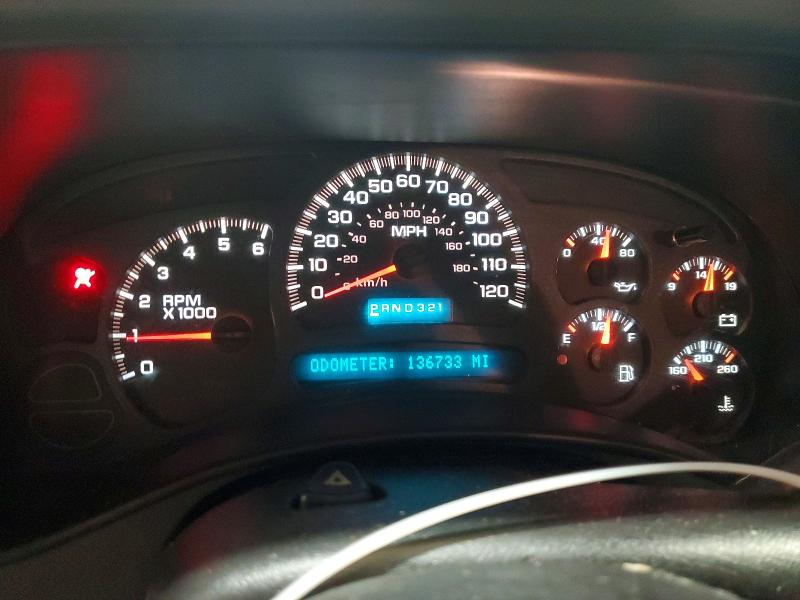 Photo 9 from auction – 2004 CHEVROLET SILVERADO with VIN 2GCEK19T241192213