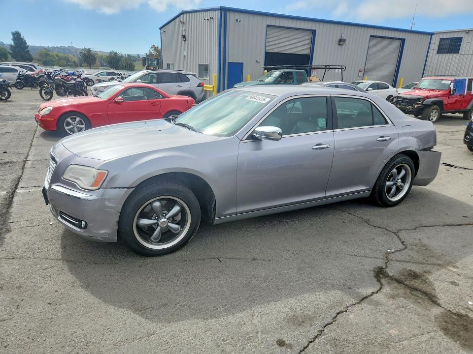 2013 CHRYSLER 300C - Търг №68641416