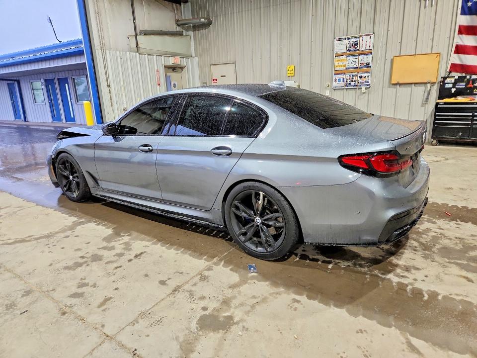 Снимка 2 от търг – 2019 BMW M550XI с VIN WBAJB9C55KB289360