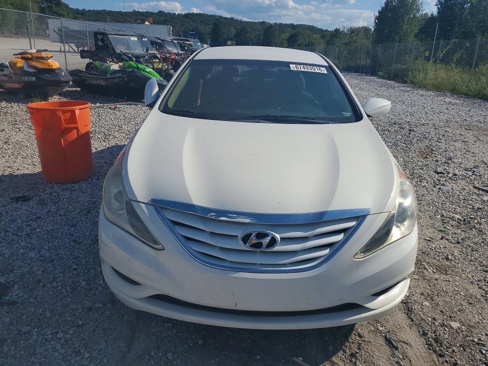 Photo 5 from auction – 2011 HYUNDAI SONATA with VIN 5NPEB4AC0BH249436