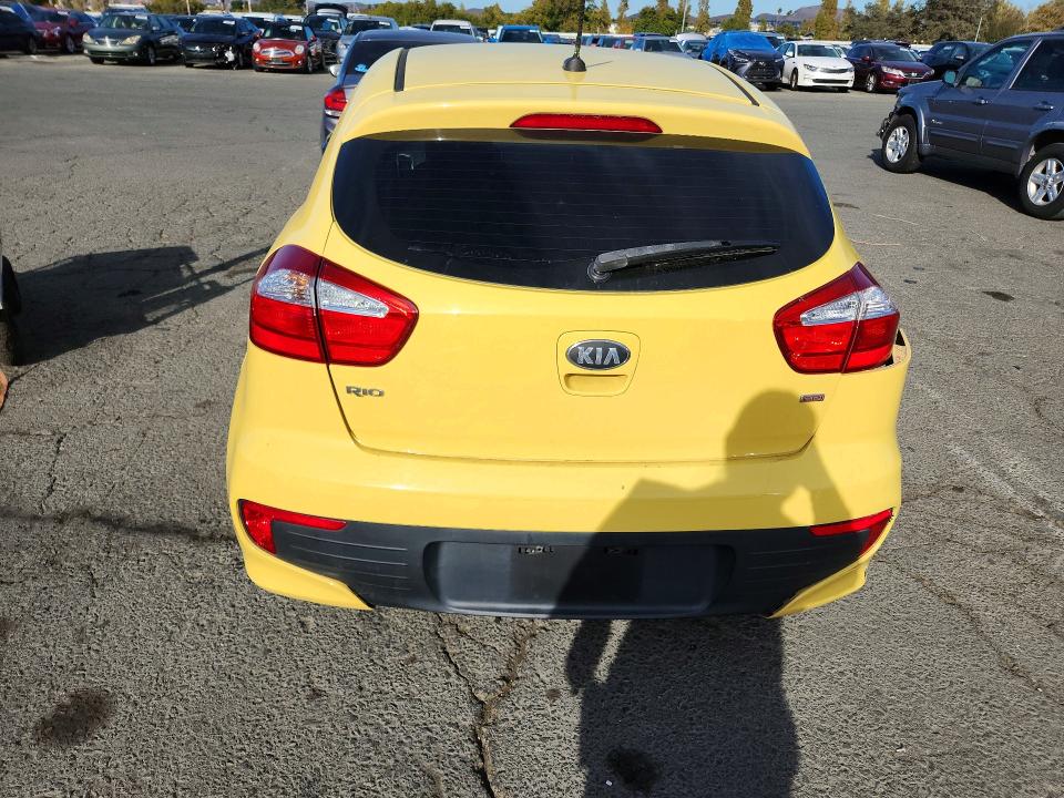 Zdjęcie 6 z aukcji – 2016 KIA RIO z VIN KNADM5A33G6659125