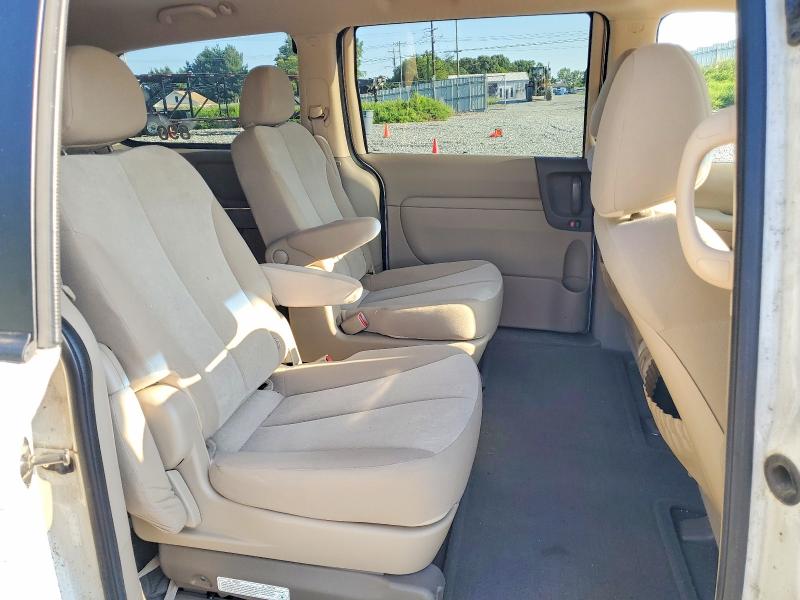 Photo 11 from auction – 2011 KIA SEDONA with VIN KNDMG4C77B6366440