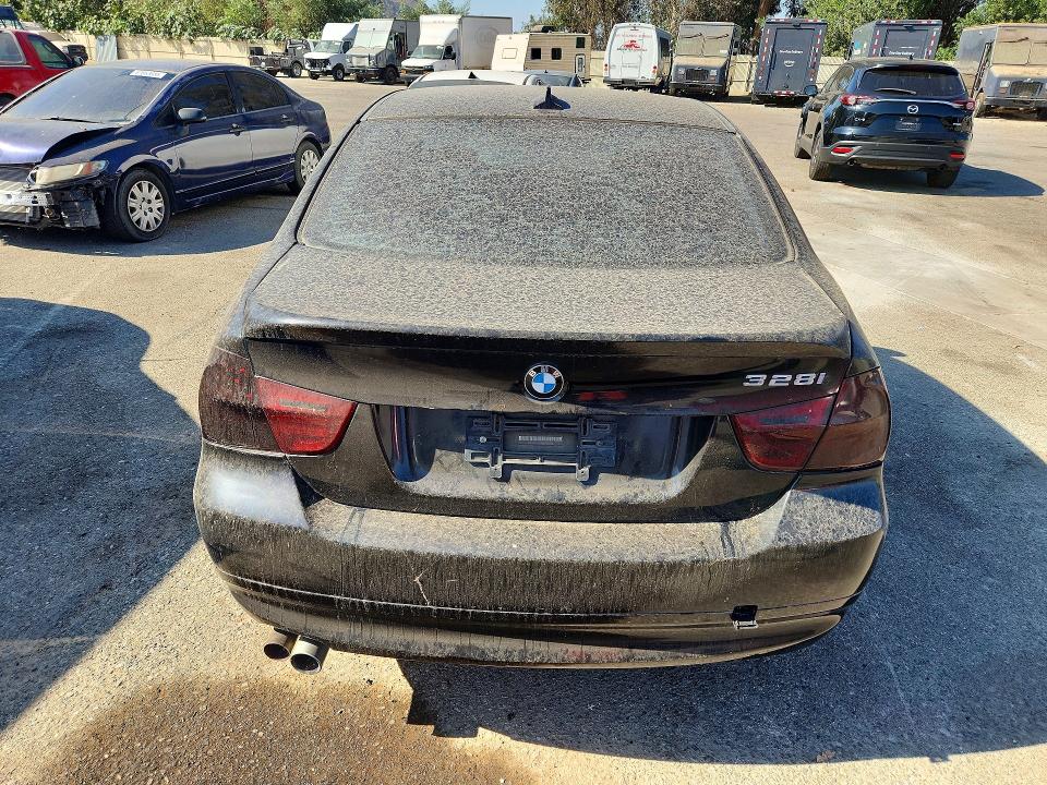 Photo 6 from auction – 2011 BMW 328 with VIN WBAPK5G53BNN27914