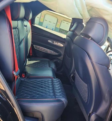 Photo 10 from auction – 2022 GENESIS GV70 with VIN KMUMCDTC6NU012382