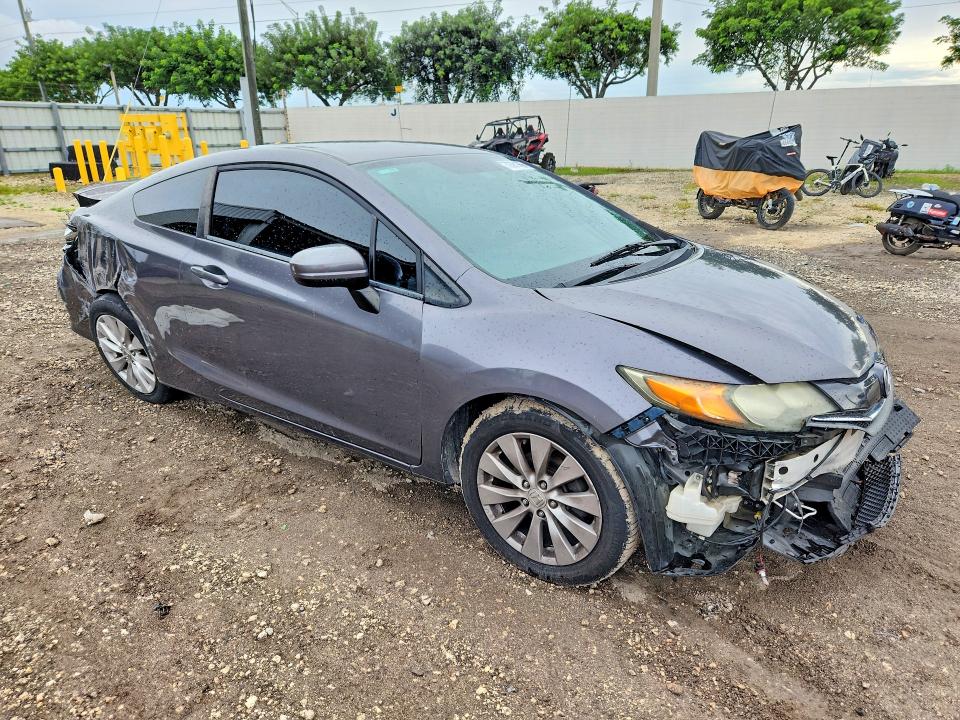 Снимка 4 от търг – 2015 HONDA CIVIC с VIN 2HGFG3B57FH518435